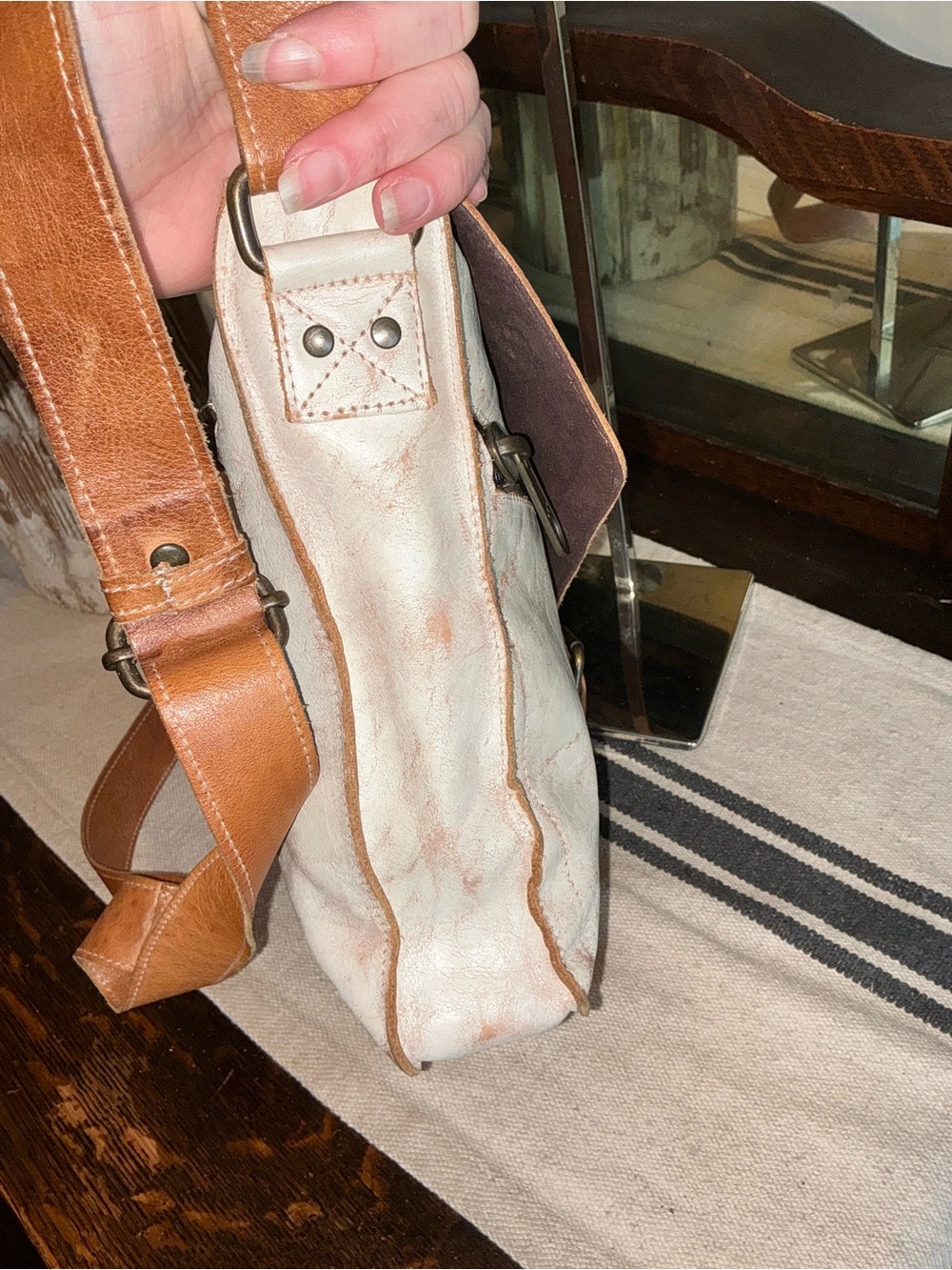 Bed Stu Leather Venice Beach Crossbody Nectar Tan Rustic Retail $240 - Picture 5 of 12